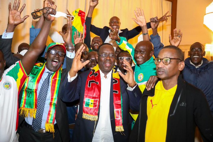 Sacre des Lions : Macky Sall décrète férié et rentre à Dakar