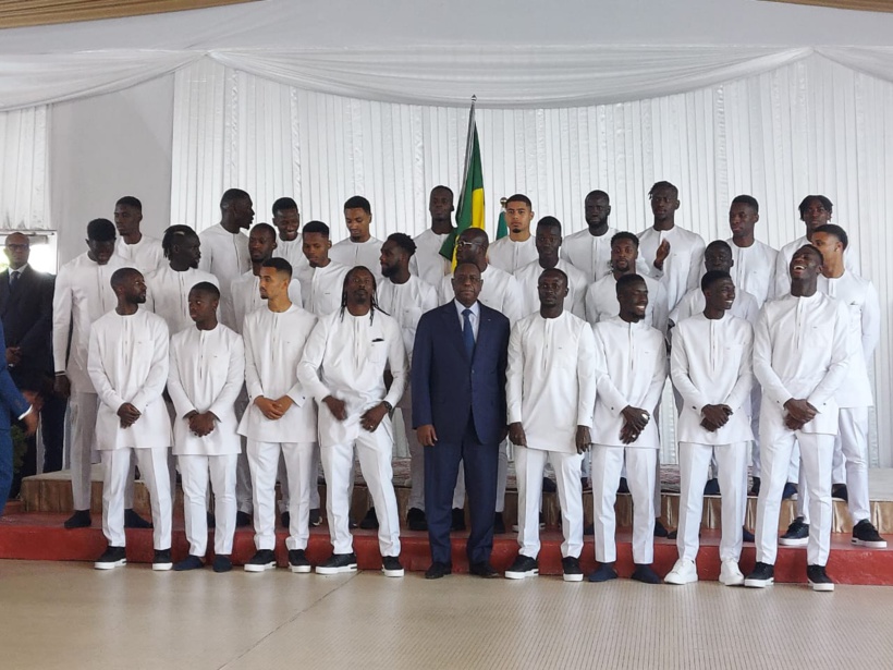 Le Président Macky Sall encourage les Lions du Sénégal pour la CAN 2023″