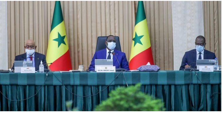 Le Dernier Conseil des Ministres de Macky Sall : Une Transition Sereine pour le Sénégal