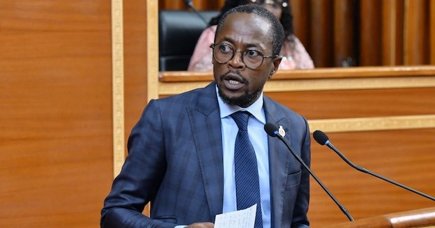 Sénégal : à l’Assemblée nationale, Abdou Mbow charge violemment la réforme constitutionnelle et appelle à interrompre l’échéance