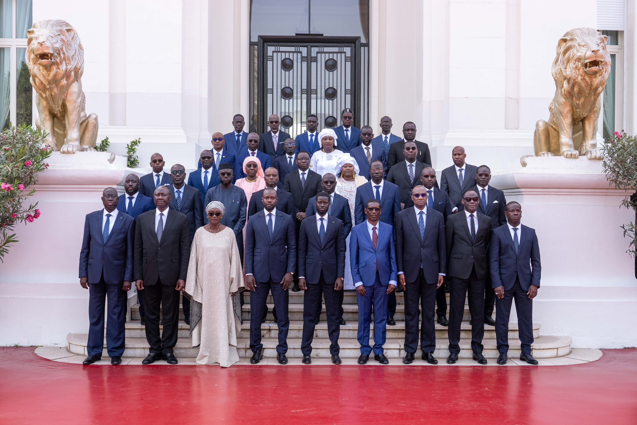 Restructuration du Gouvernement Sénégalais : Vers un Renforcement du Rôle du Premier Ministre ?