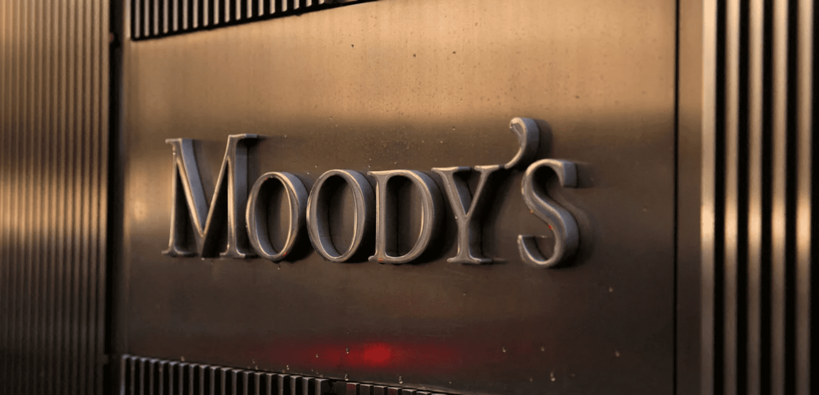 Moody’s dégrade encore le Sénégal et alerte sur les risques liés au refinancement de la dette