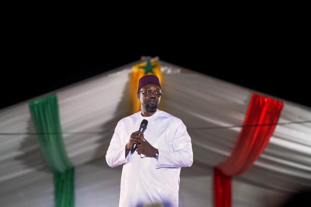 Touba : des petits-fils de Serigne Touba portent plainte contre Ousmane Sonko après ses déclarations sur « l’argent sale »