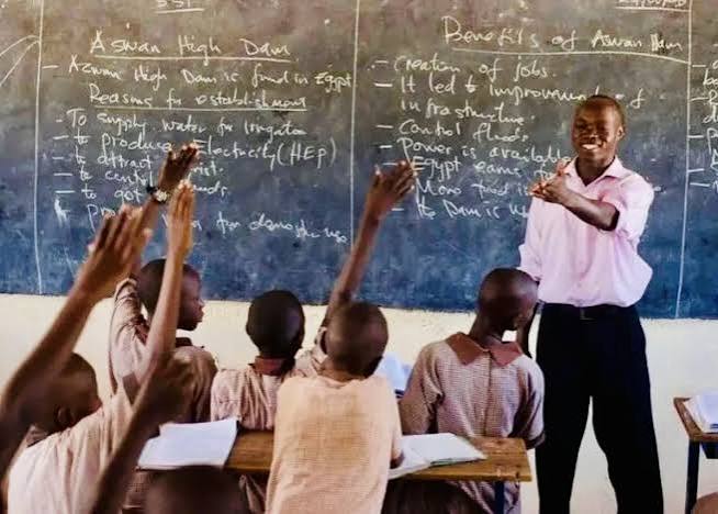 Sénégal : la rentrée scolaire reportée au 12 octobre sur l’ensemble du territoire