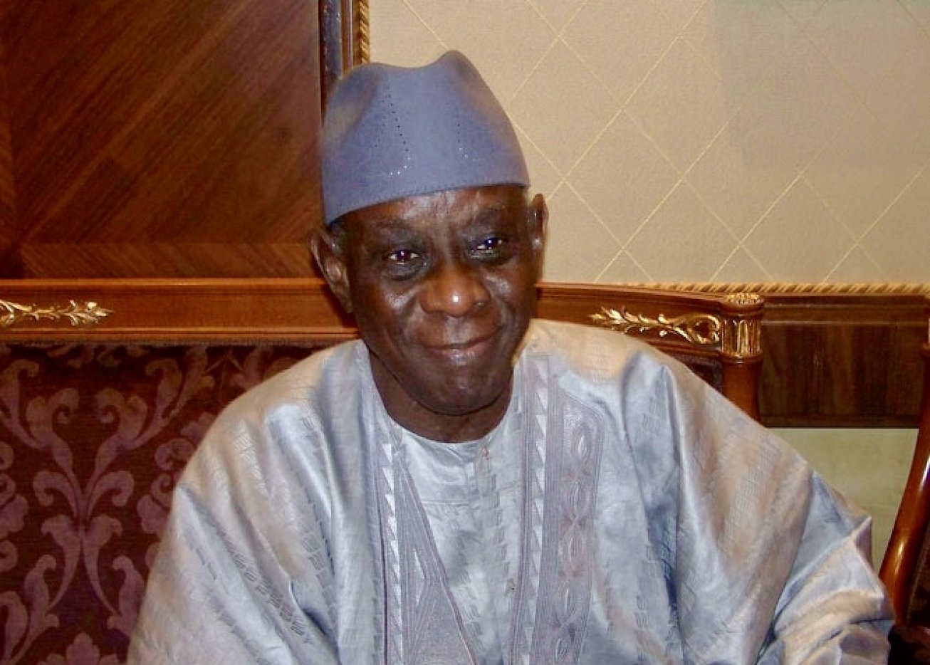 Décès de Cheikh Hamidou Kane : l’hommage de l’Union africaine à une figure majeure des lettres africaines